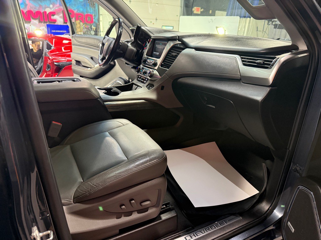 2019 Chevrolet Suburban Image 21