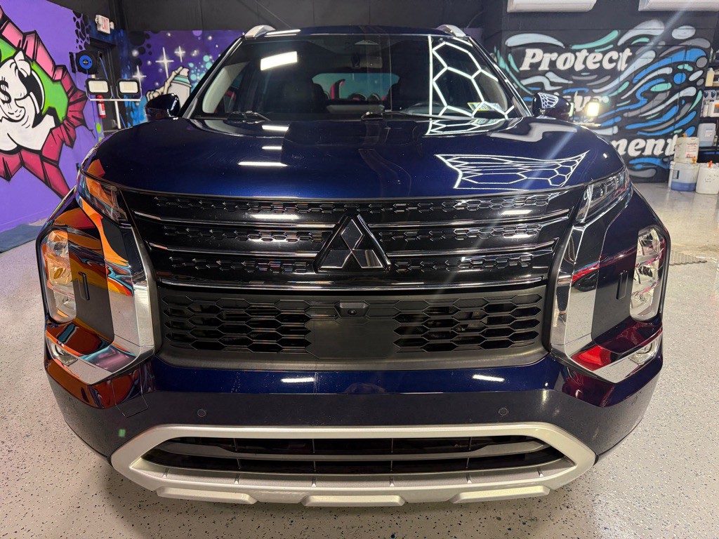 2022 Mitsubishi Outlander Image 4