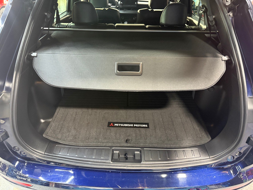 2022 Mitsubishi Outlander Image 18