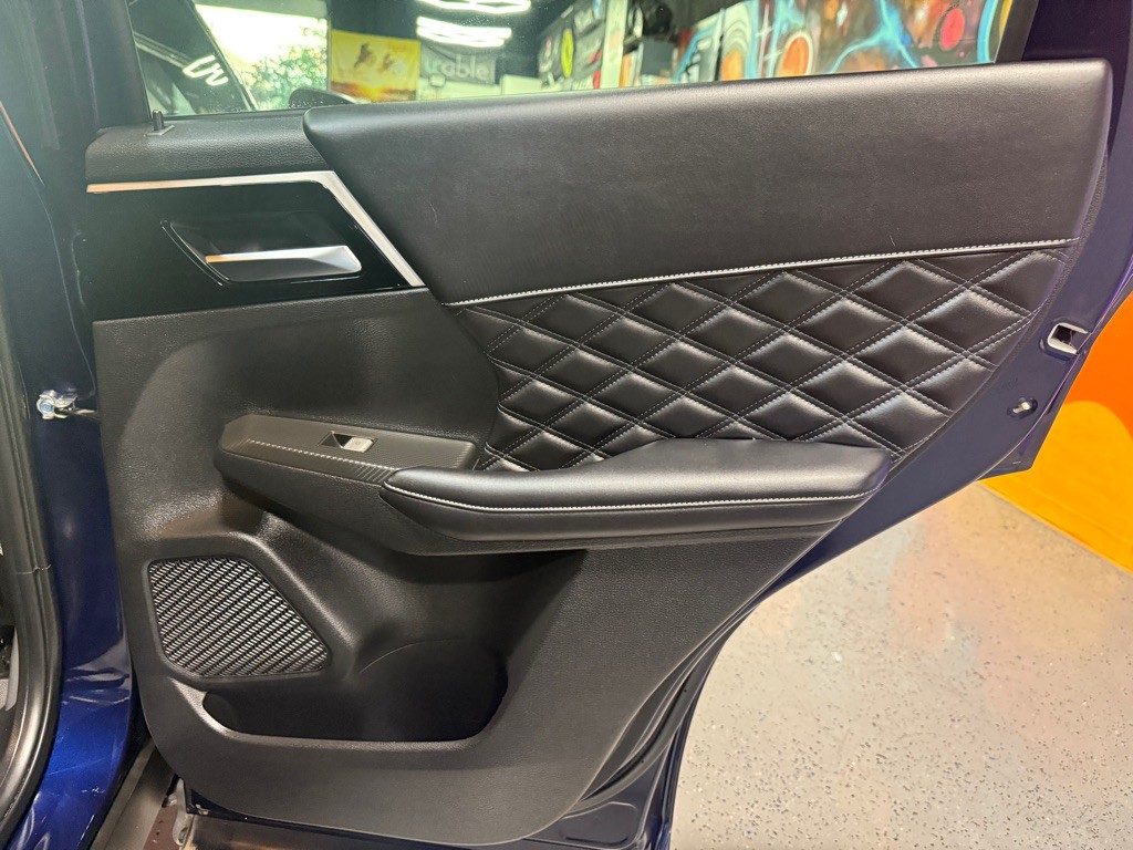 2022 Mitsubishi Outlander Image 19