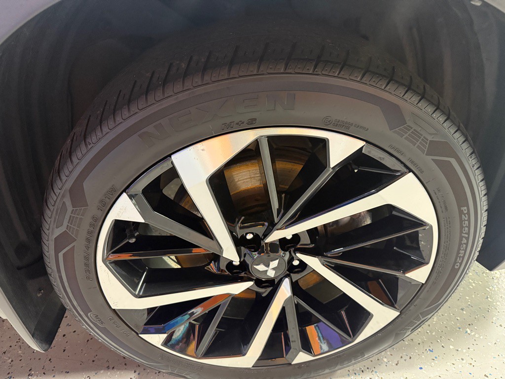 2022 Mitsubishi Outlander Image 22