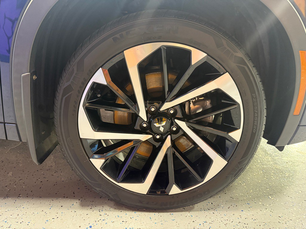 2022 Mitsubishi Outlander Image 23