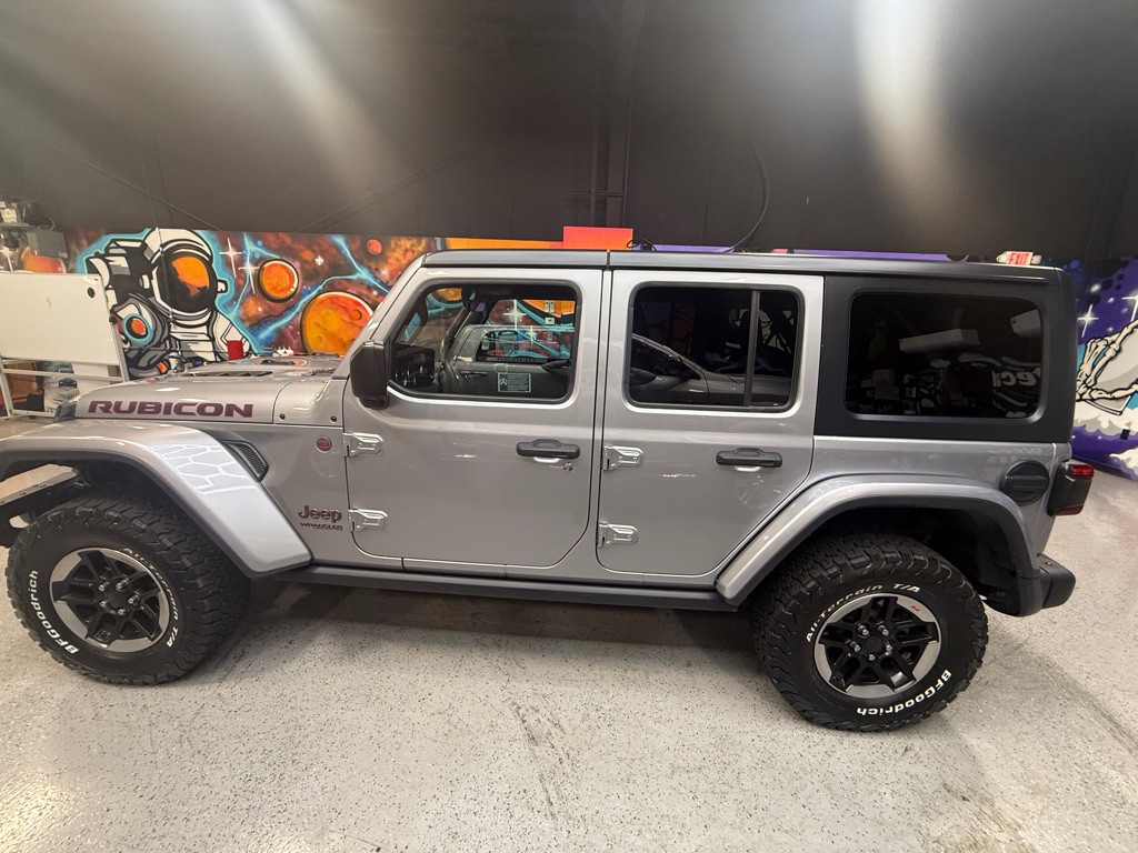 2018 Jeep Wrangler Unlimited Image 2