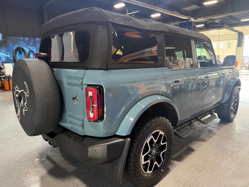 2023 Ford Bronco Image 6