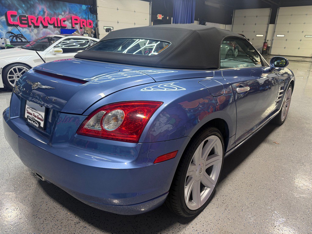 2007 Chrysler Crossfire Image 7