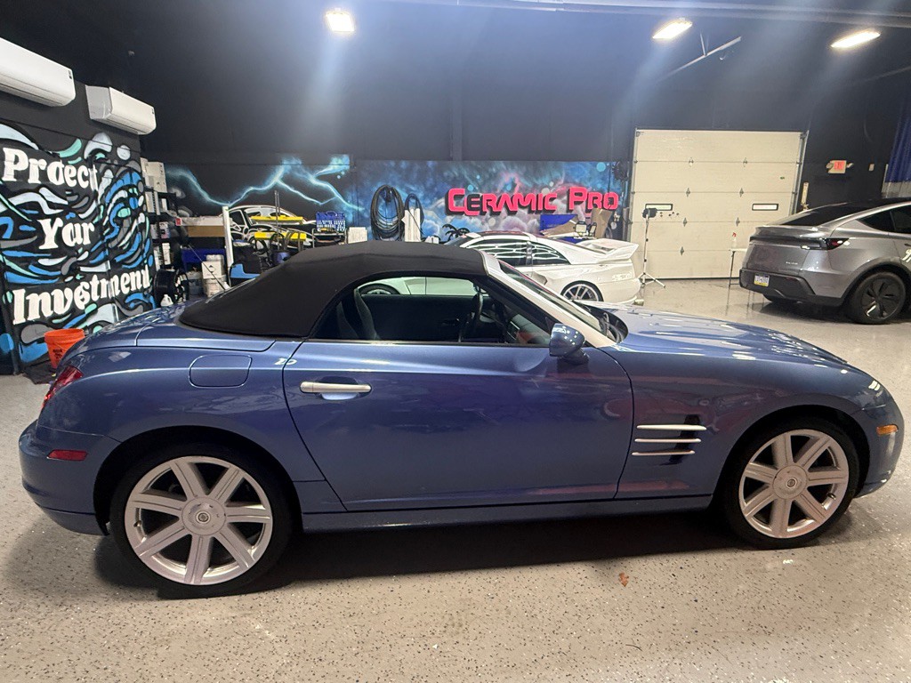 2007 Chrysler Crossfire Image 8