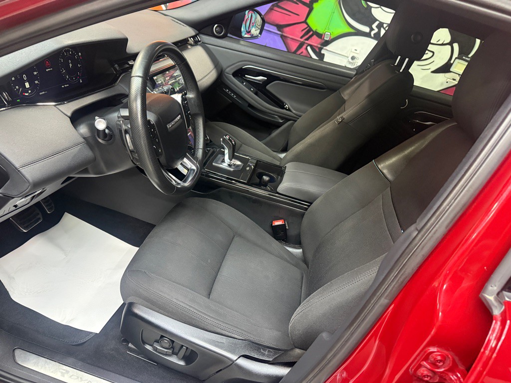 2020 Land Rover Range Rover Evoque Image 12