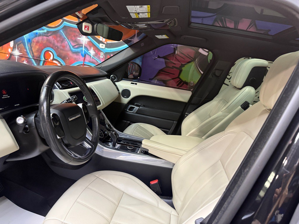 2020 Land Rover Range Rover Sport Image 9