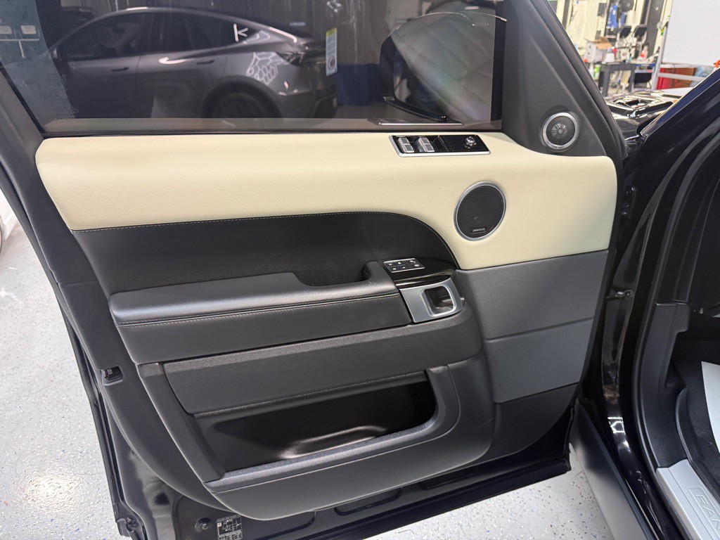 2020 Land Rover Range Rover Sport Image 11