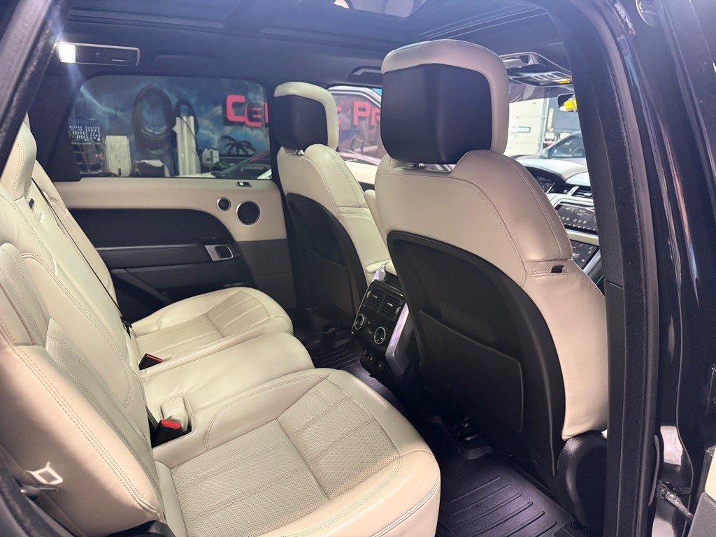2020 Land Rover Range Rover Sport Image 19