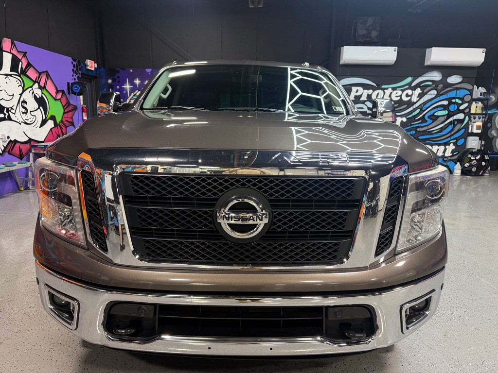 2017 Nissan Titan Image 4