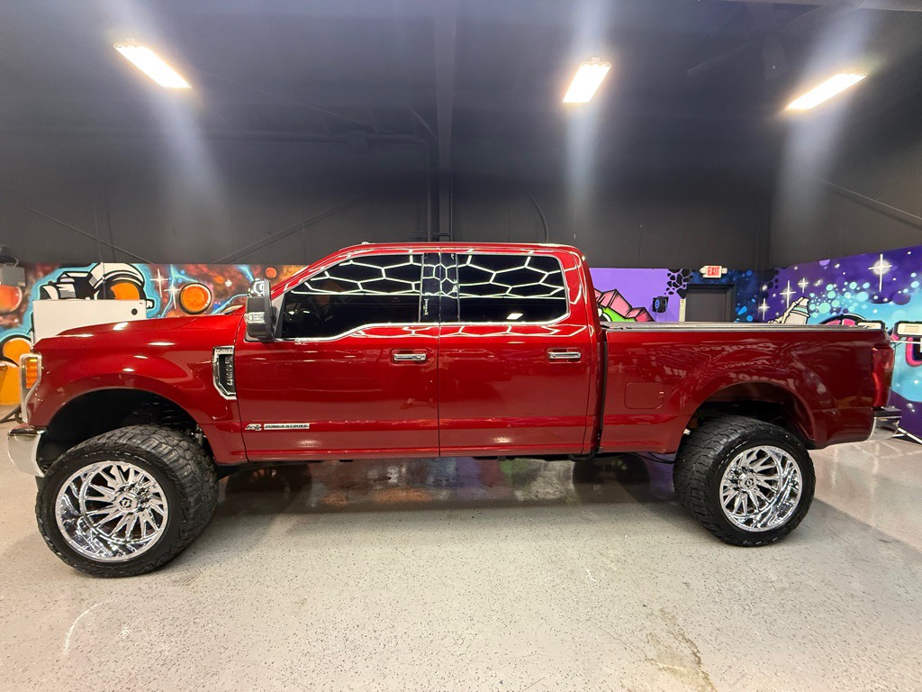 2019 Ford F-250 Image 2