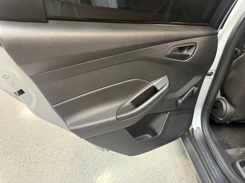 2018 Ford Focus Image 18