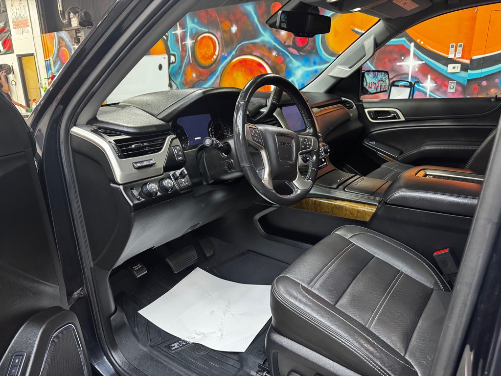 2020 GMC Yukon Image 9