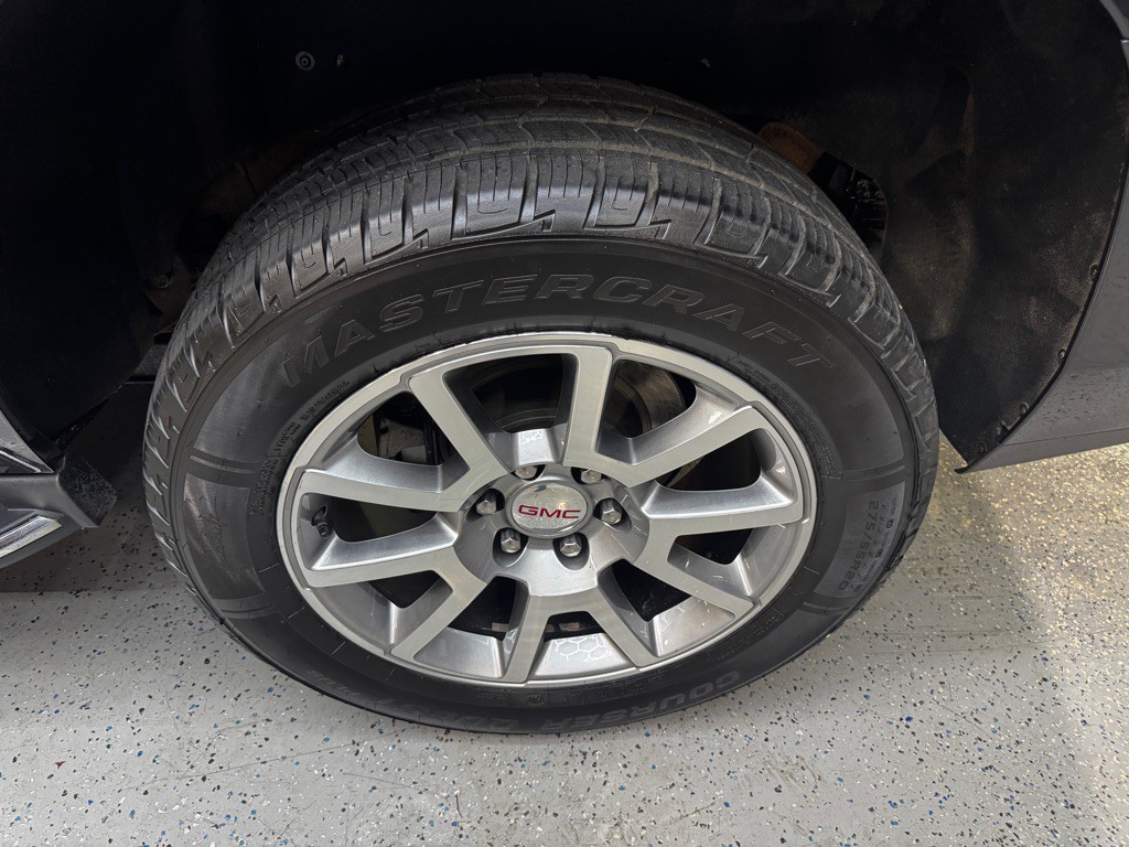 2020 GMC Yukon Image 24