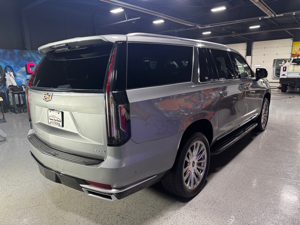 2023 Cadillac Escalade Image 5