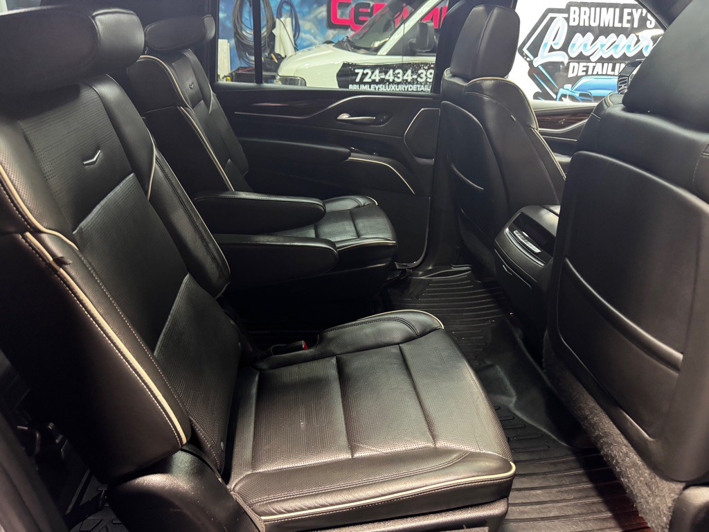 2023 Cadillac Escalade Image 19