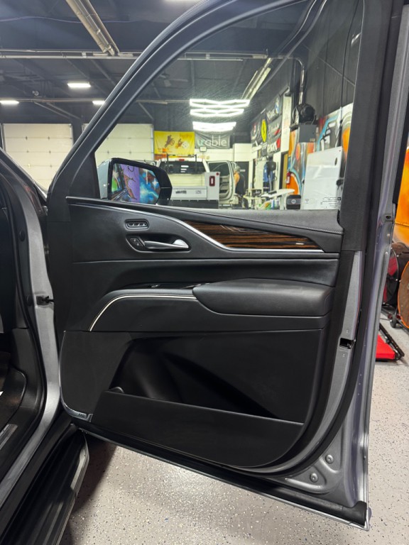 2023 Cadillac Escalade Image 22