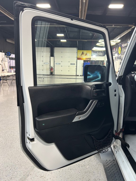 2013 Jeep Wrangler Unlimited Image 10