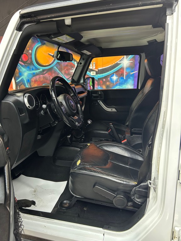 2013 Jeep Wrangler Unlimited Image 11