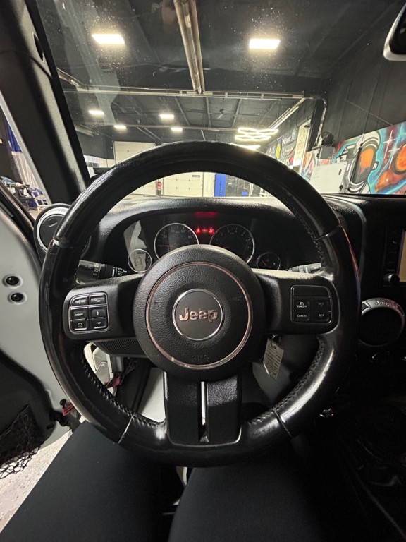 2013 Jeep Wrangler Unlimited Image 12