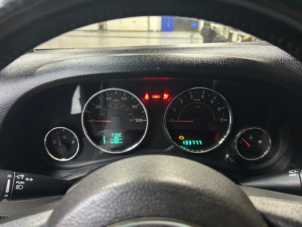 2013 Jeep Wrangler Unlimited Image 13