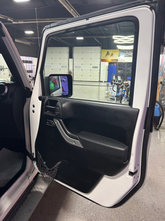 2013 Jeep Wrangler Unlimited Image 19