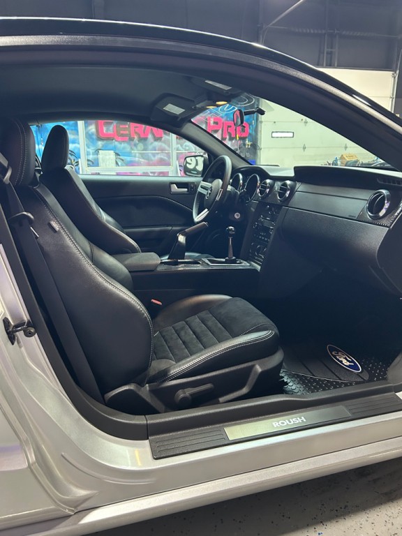 2009 Ford Mustang Image 20