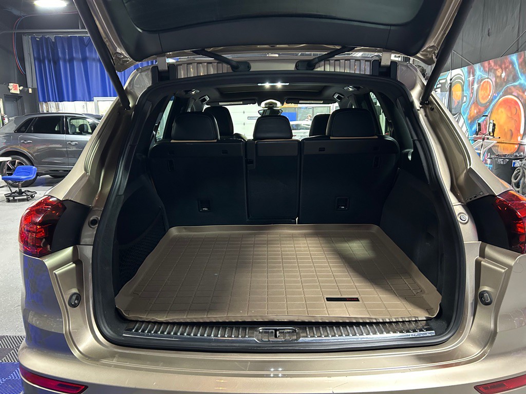 2016 Porsche Cayenne Image 9