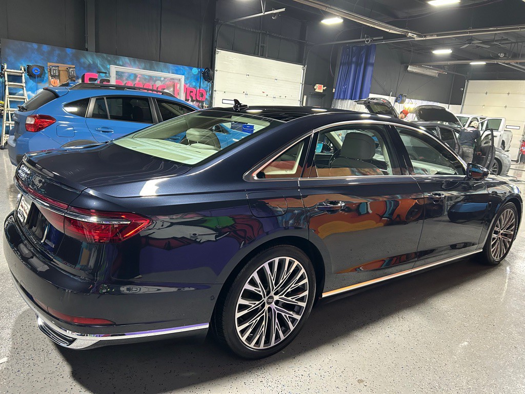 2021 Audi A8 Image 6