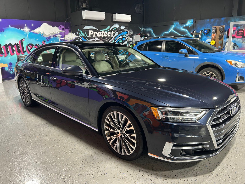 2021 Audi A8 Image 8