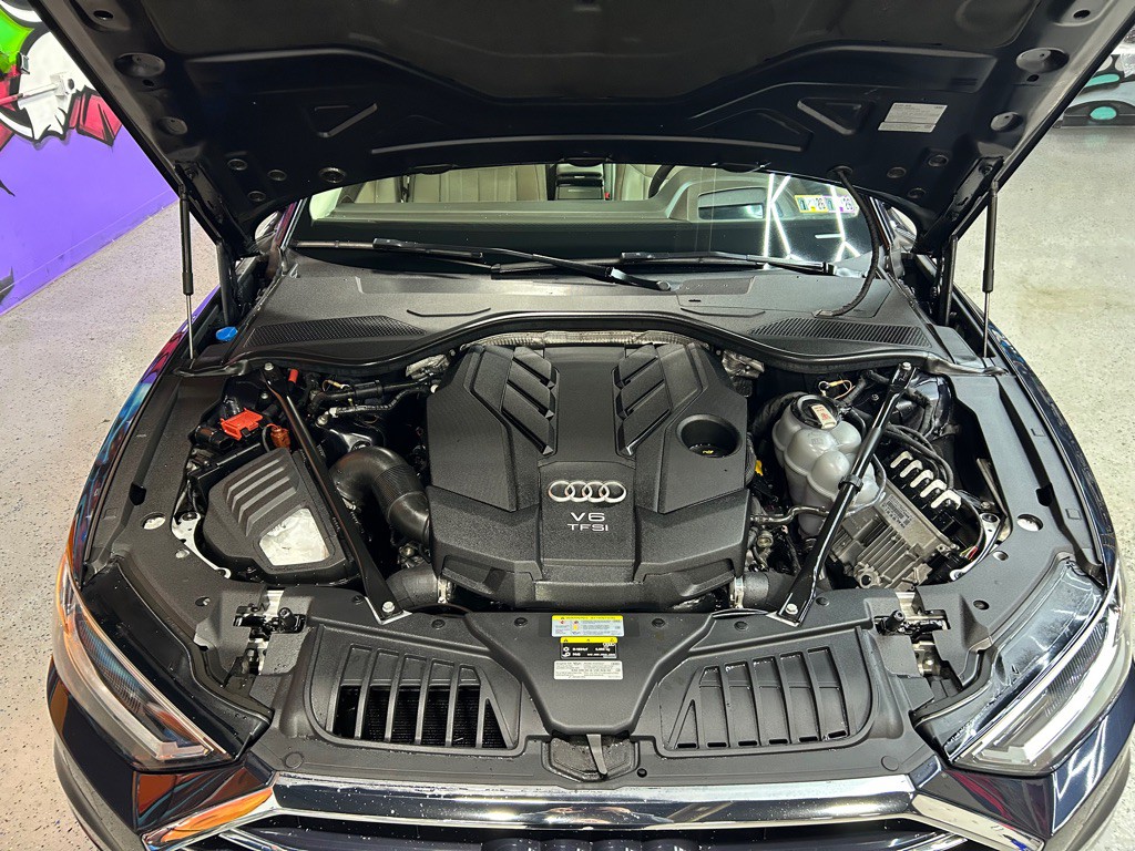 2021 Audi A8 Image 10