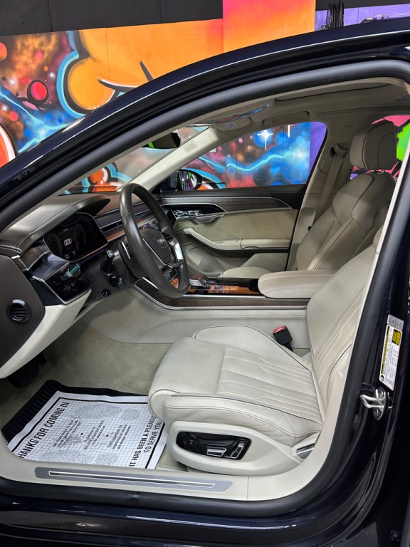 2021 Audi A8 Image 12