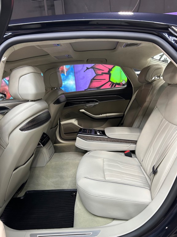 2021 Audi A8 Image 14