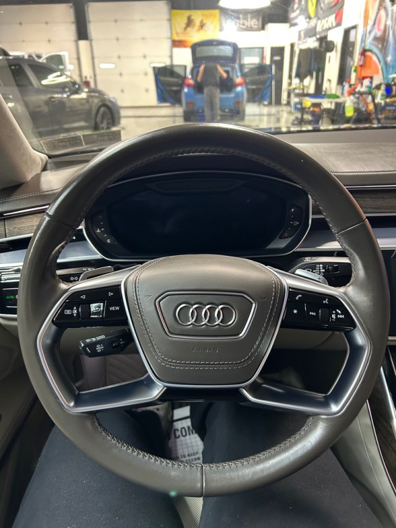 2021 Audi A8 Image 19