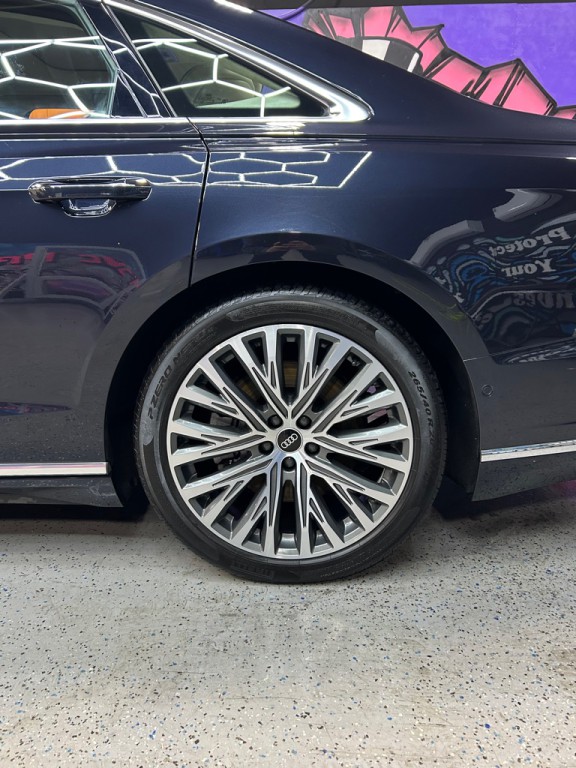 2021 Audi A8 Image 23