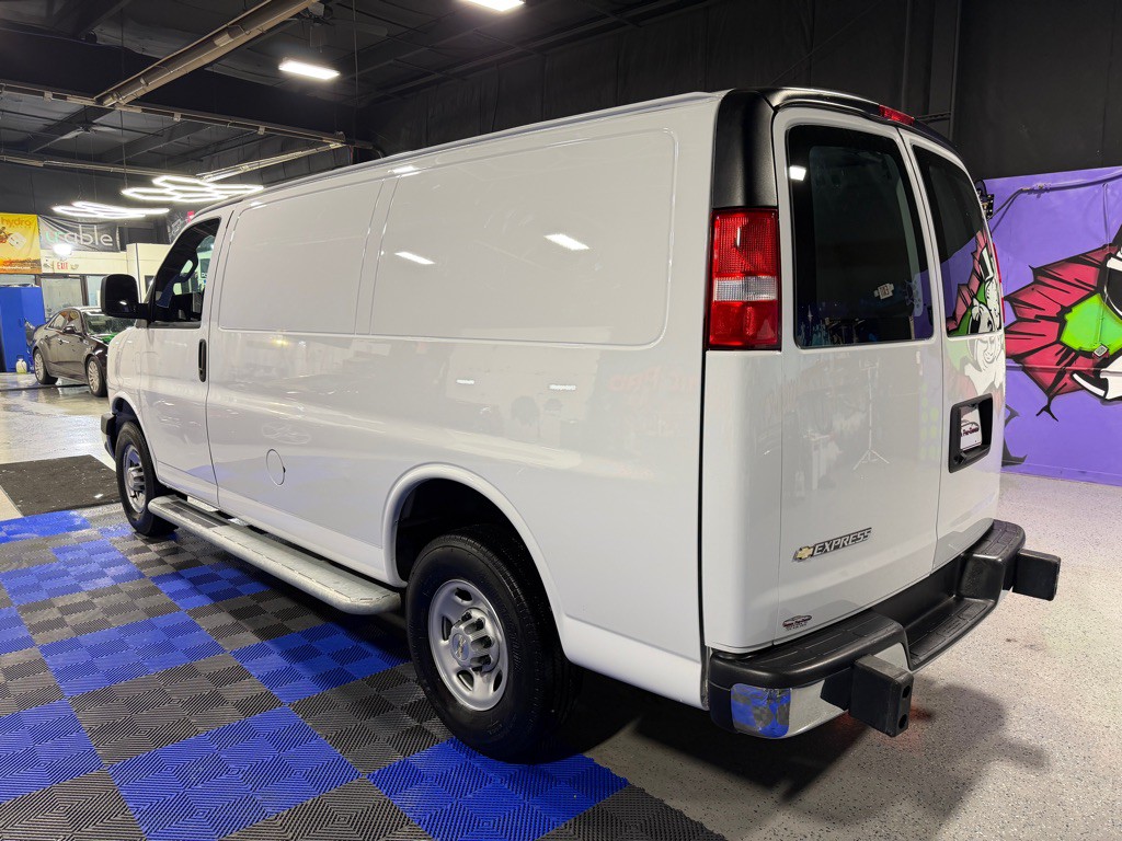 2024 Chevrolet Express Image 3