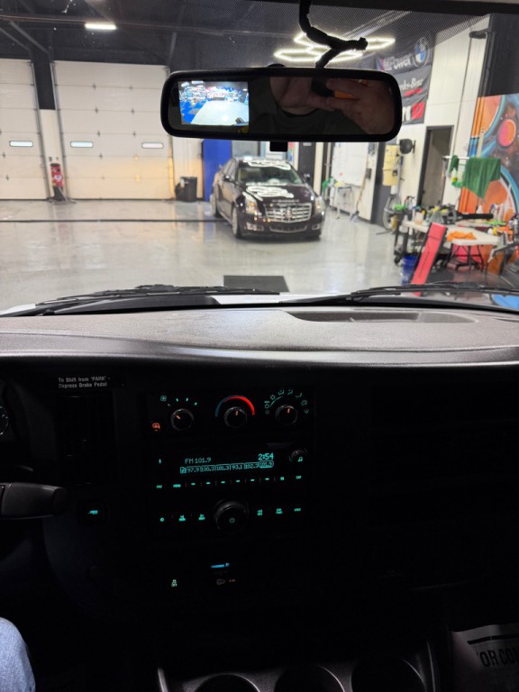 2024 Chevrolet Express Image 14