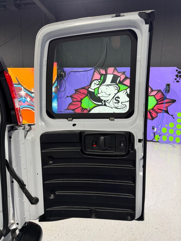 2024 Chevrolet Express Image 16