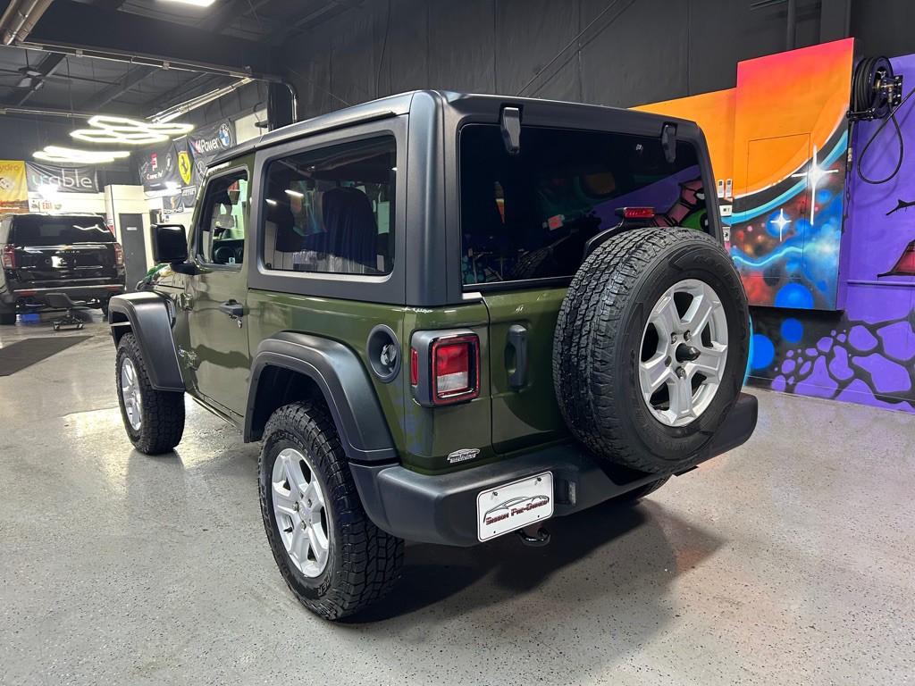 2021 Jeep Wrangler Image 4