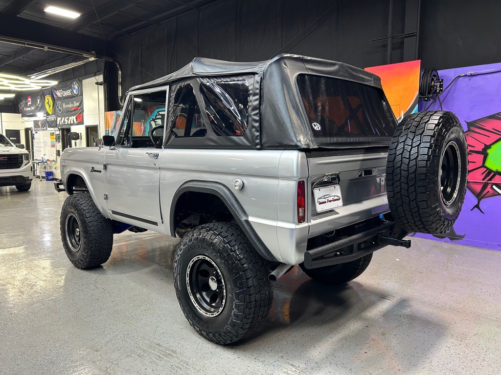 1971 Ford Bronco Image 4