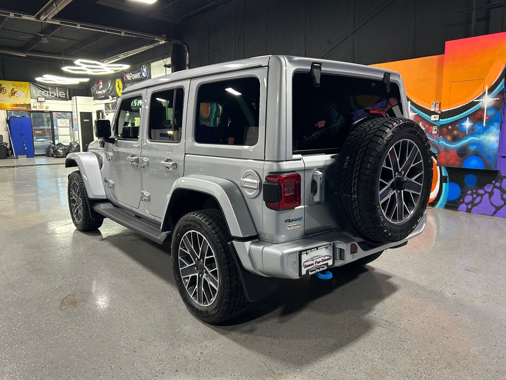 2024 Jeep Wrangler Image 4