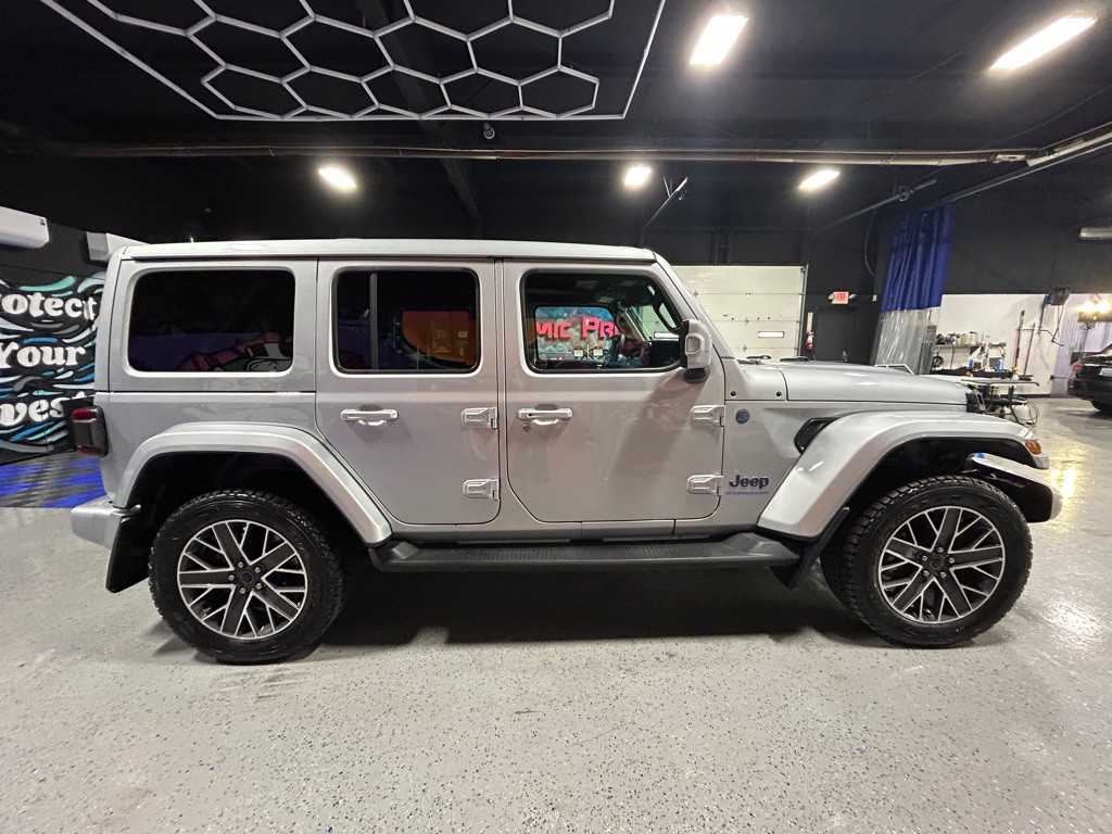 2024 Jeep Wrangler Image 8