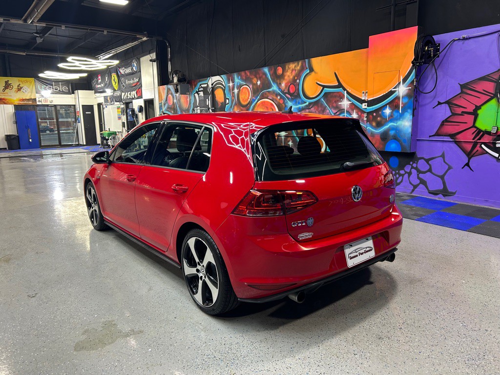 2015 Volkswagen GTI Image 4