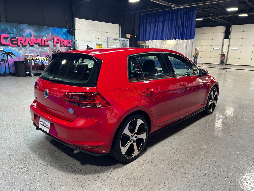 2015 Volkswagen GTI Image 6