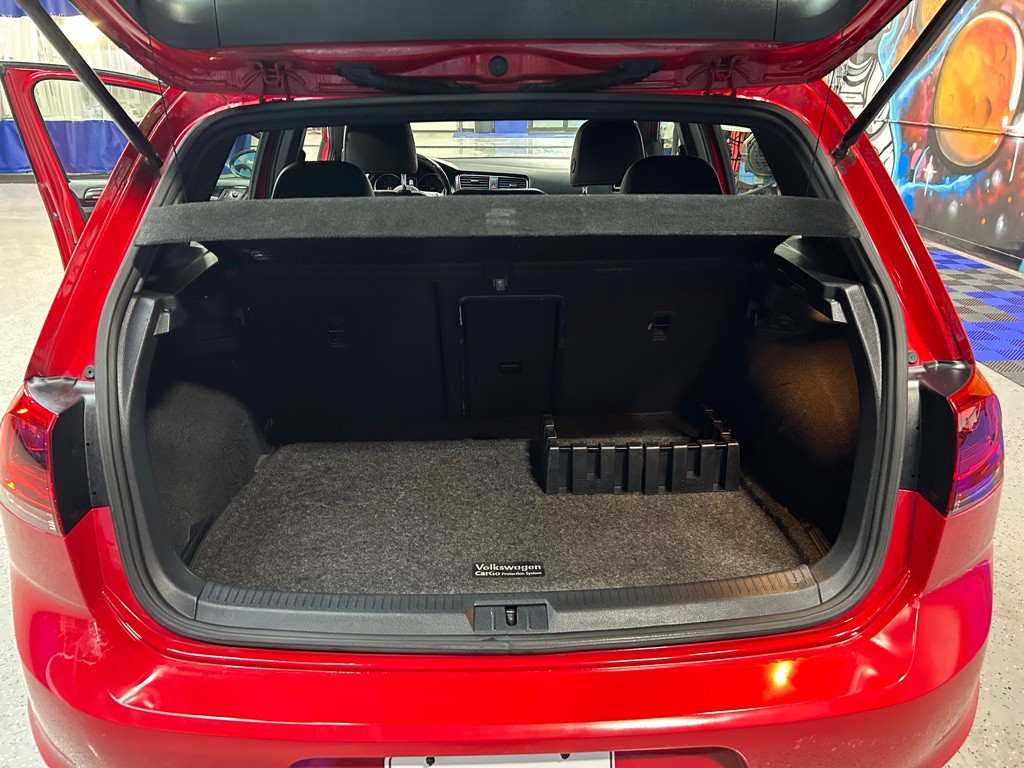 2015 Volkswagen GTI Image 9