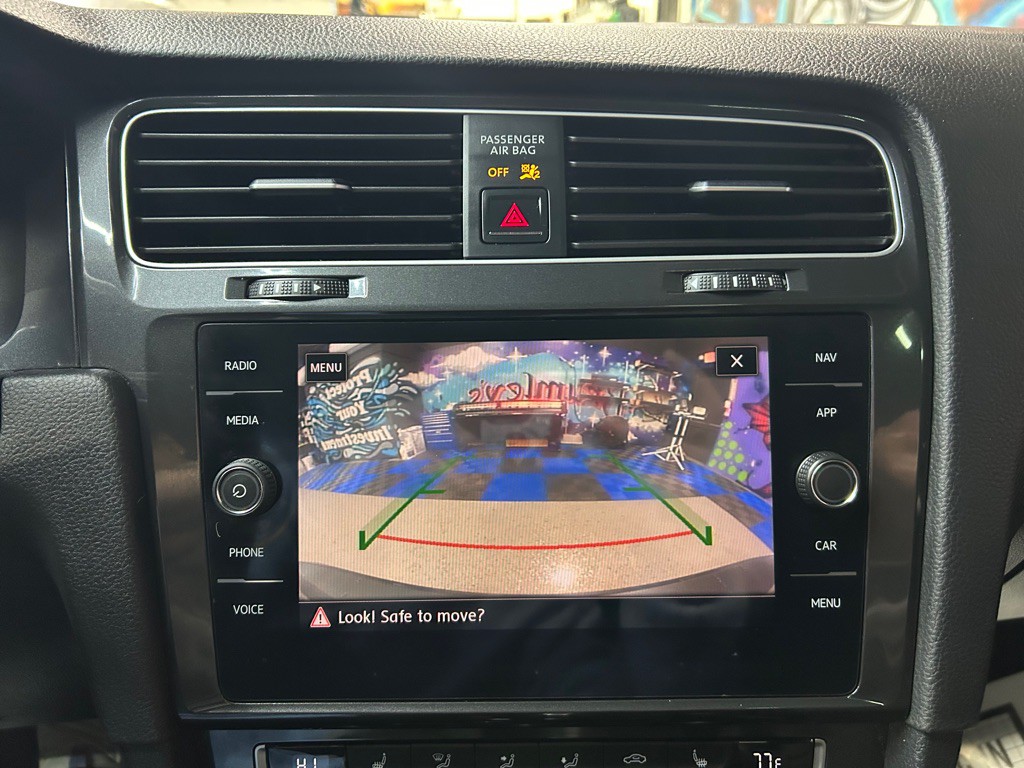 2018 Volkswagen Golf Image 6