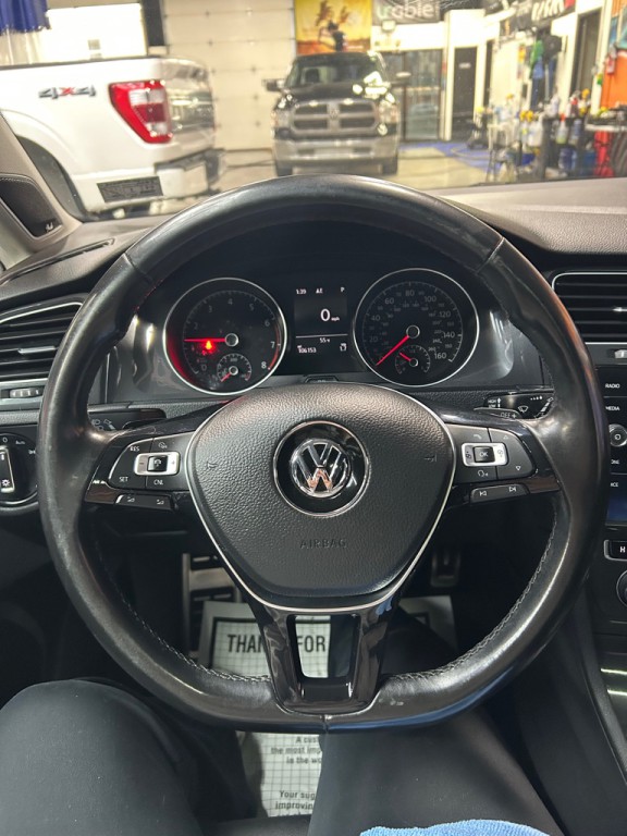 2018 Volkswagen Golf Image 7