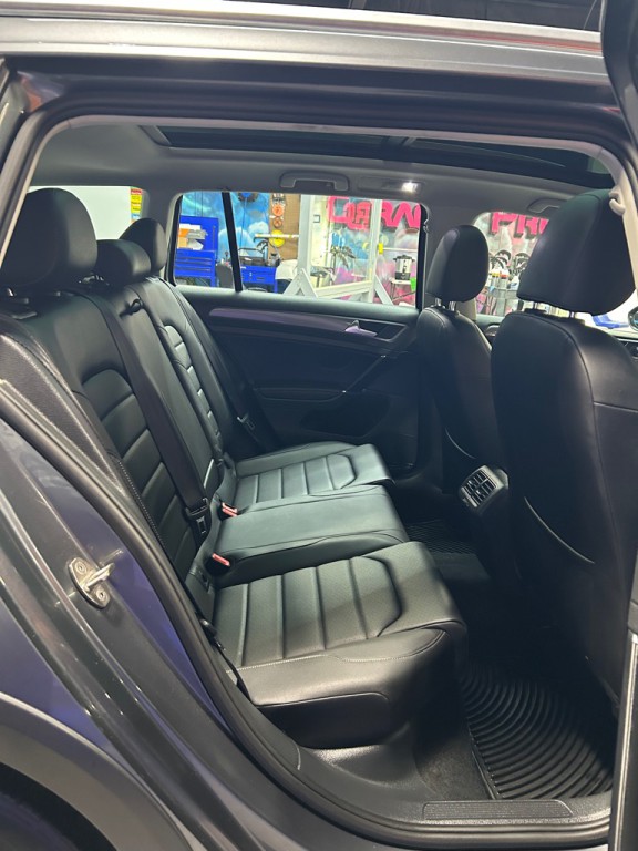 2018 Volkswagen Golf Image 11