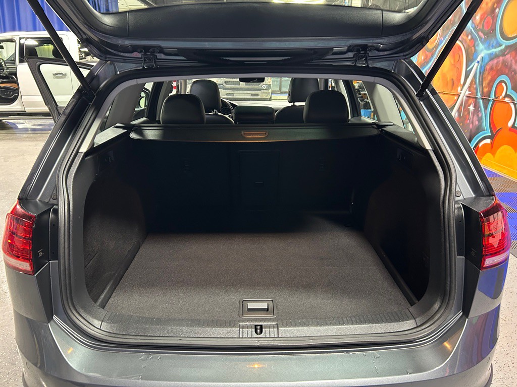 2018 Volkswagen Golf Image 18